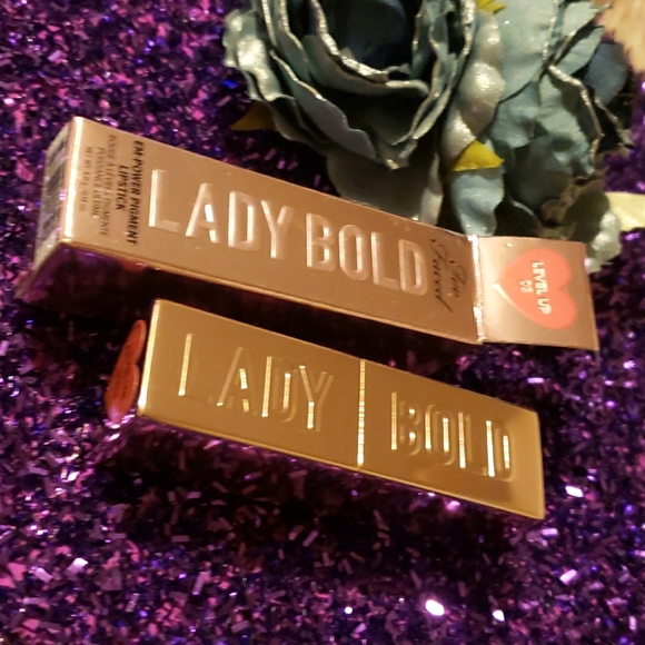 🌟HP🌟💙🌟LEVEL UP Too Faced Lady Bold Em-Power Pigment Lipstick NWT - Picture 4 of 5